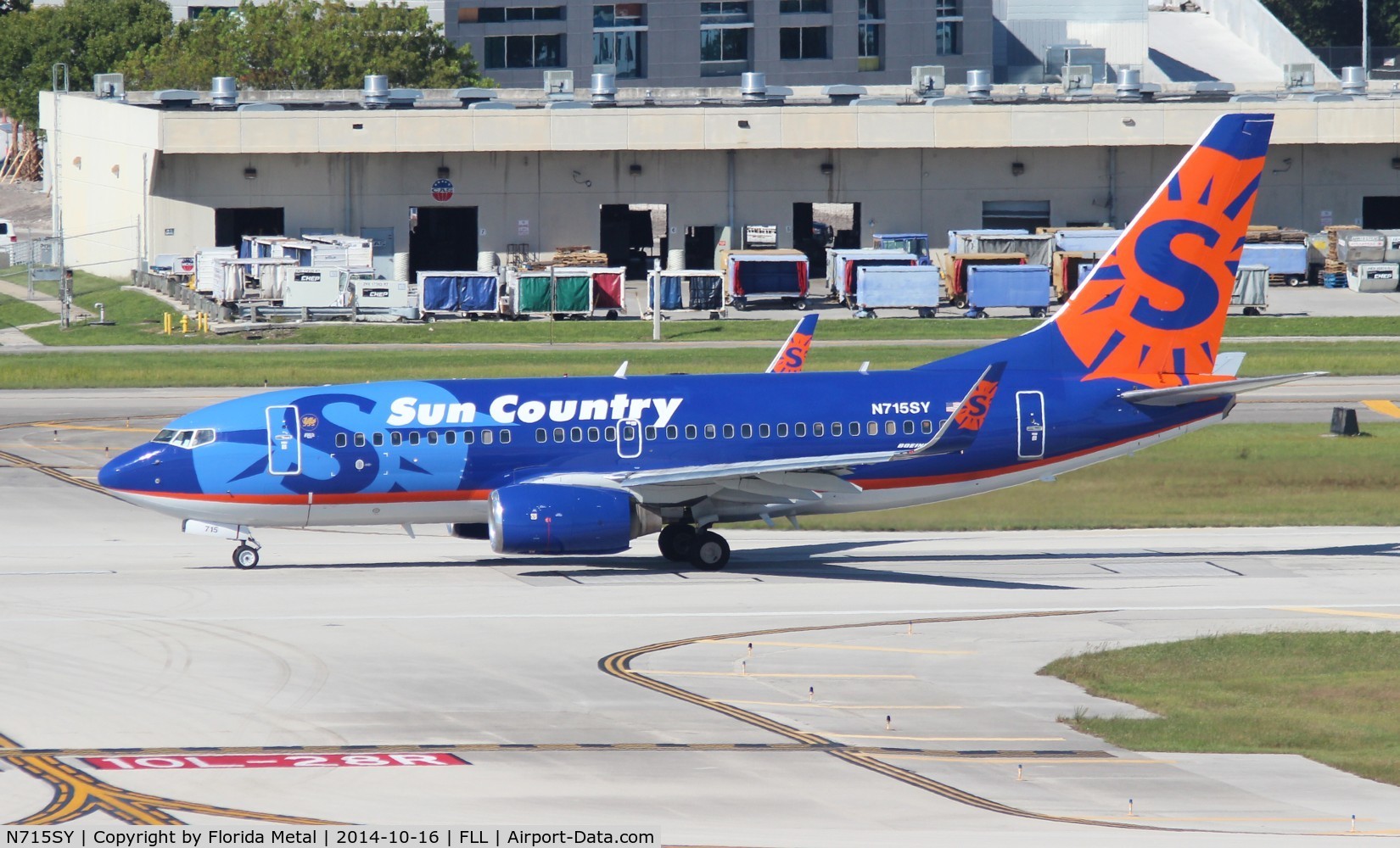 N715SY, 2004 Boeing 737-752 C/N 33787, Sun Country