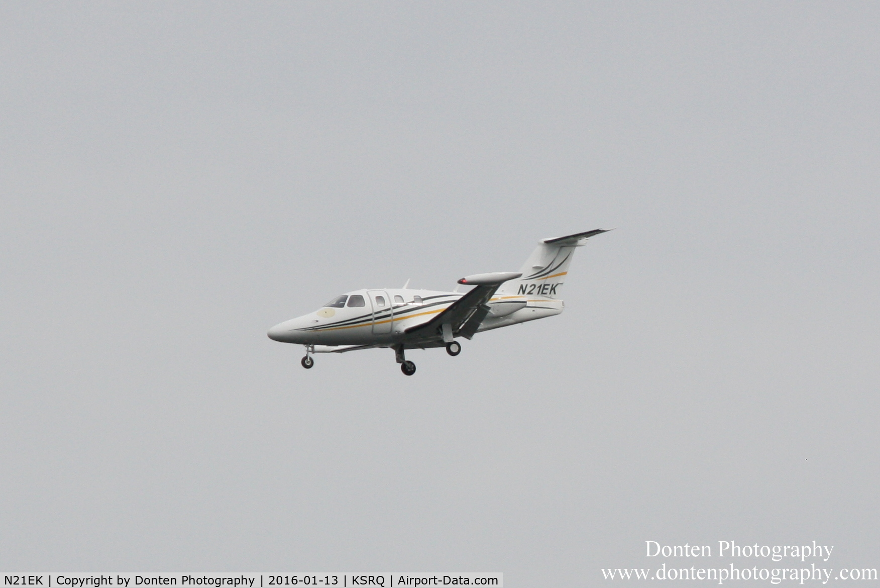 N21EK, 2008 Eclipse Aviation Corp EA500 C/N 000133, Eclipes 500 (N21EK) arrives at Sarasota-Bradenton International Airport following flight from Warren-Green County Airport