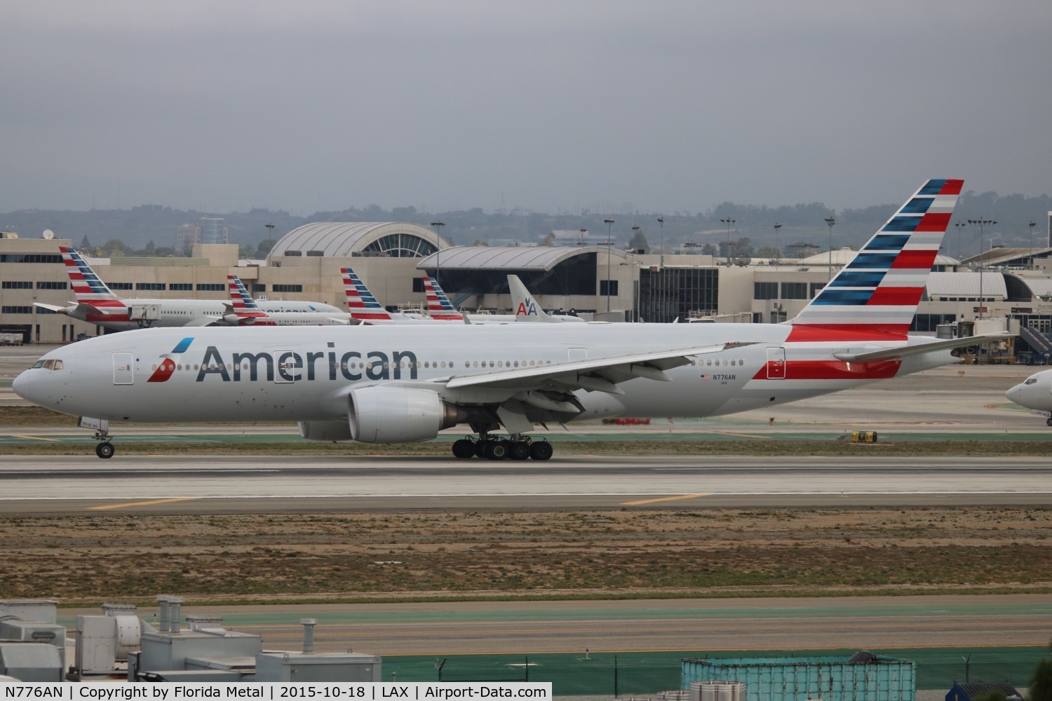 N776AN, 1999 Boeing 777-223 C/N 29582, American