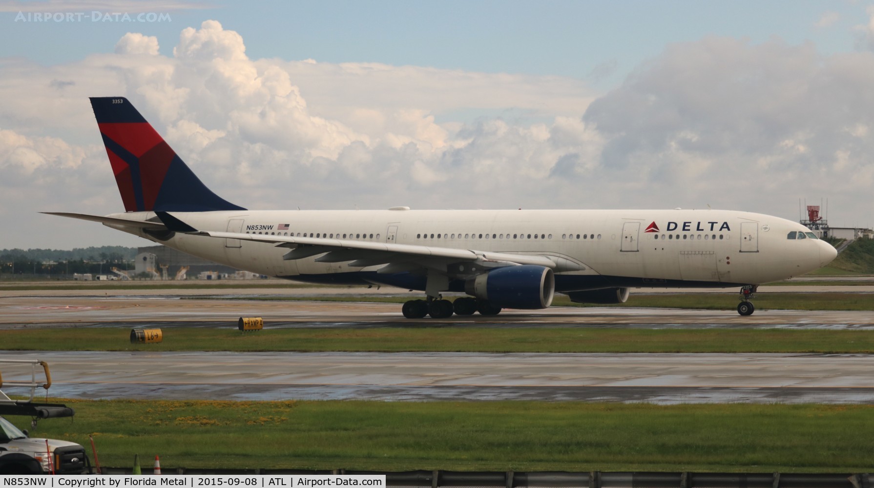 N853NW, 2004 Airbus A330-223 C/N 0618, Delta