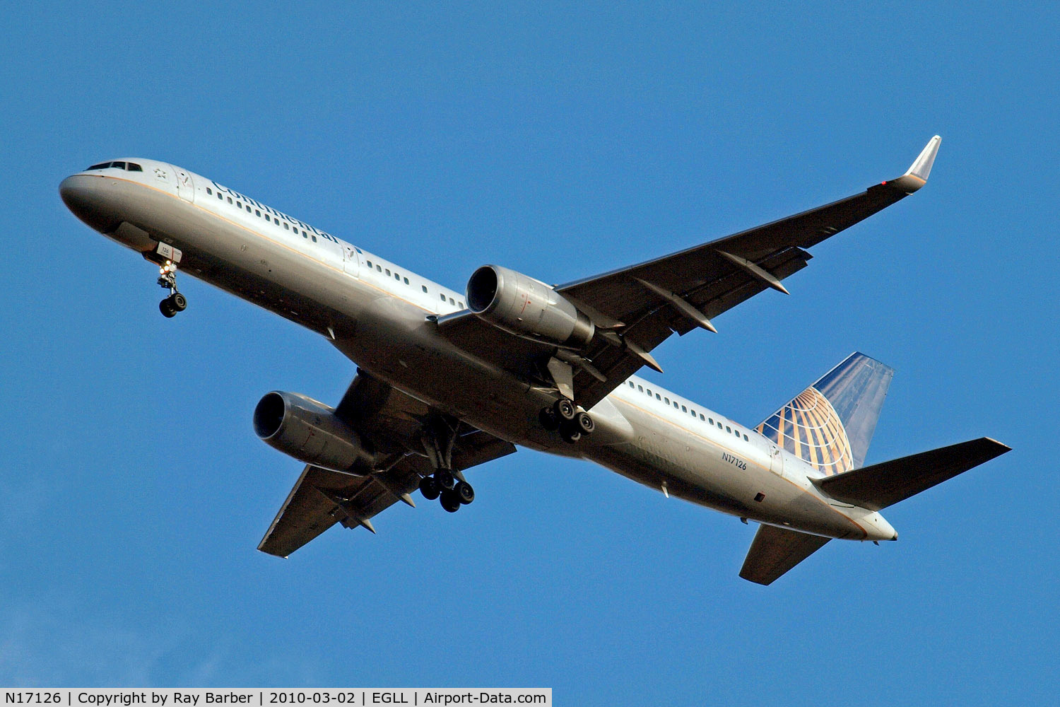 N17126, 1998 Boeing 757-224 C/N 27566, Boeing 757-224 [27566] (Continental Airlines) Home~G 02/03/2010. On approach 27R.