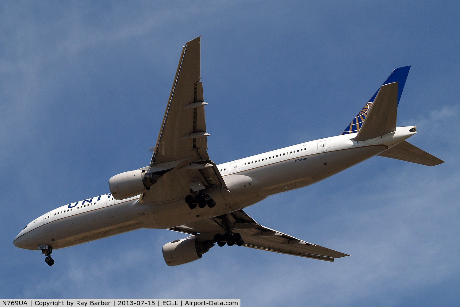 N769UA, 1995 Boeing 777-222 C/N 26921, Boeing 777-222 [26921] (United Airlines) Home~G 15/07/2013. On approach 27R.