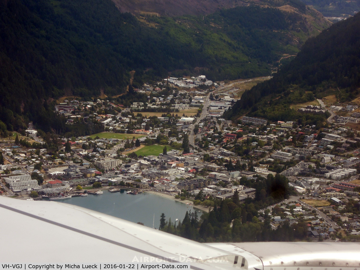 VH-VGJ, 2010 Airbus A320-214 C/N 4460, Queenstown, on approach to ZQN