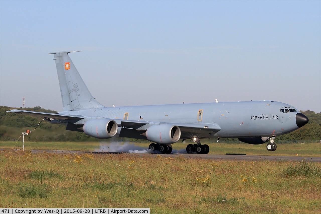 471, 1964 Boeing C-135FR Stratotanker C/N 18680, French Air Force Boeing C-135FR Stratotanker (93-CB), Landing rwy 07R, Brest-Bretagne airport (LFRB-BES)