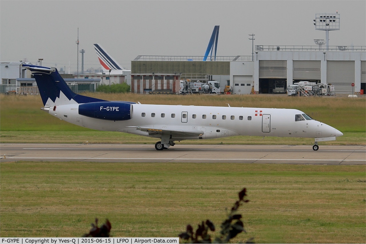 F-GYPE, 2001 Embraer ERJ-135LR (EMB-135LR) C/N 145492, Embraer EMB-135LR (ERJ-135LR),  take off run rwy 08, Paris-Orly airport (LFPO-ORY)