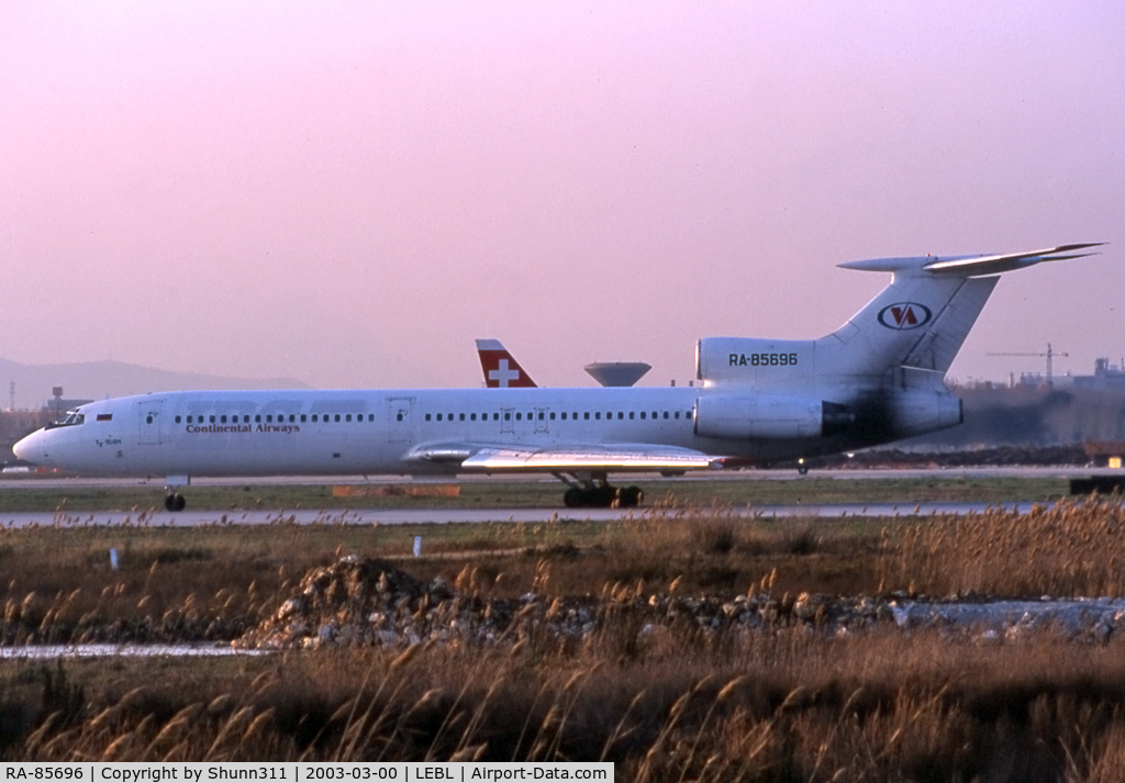 RA-85696, 1991 Tupolev Tu-154M C/N 91A859, Ready for take off rwy 25... IRS Aero markings still visible