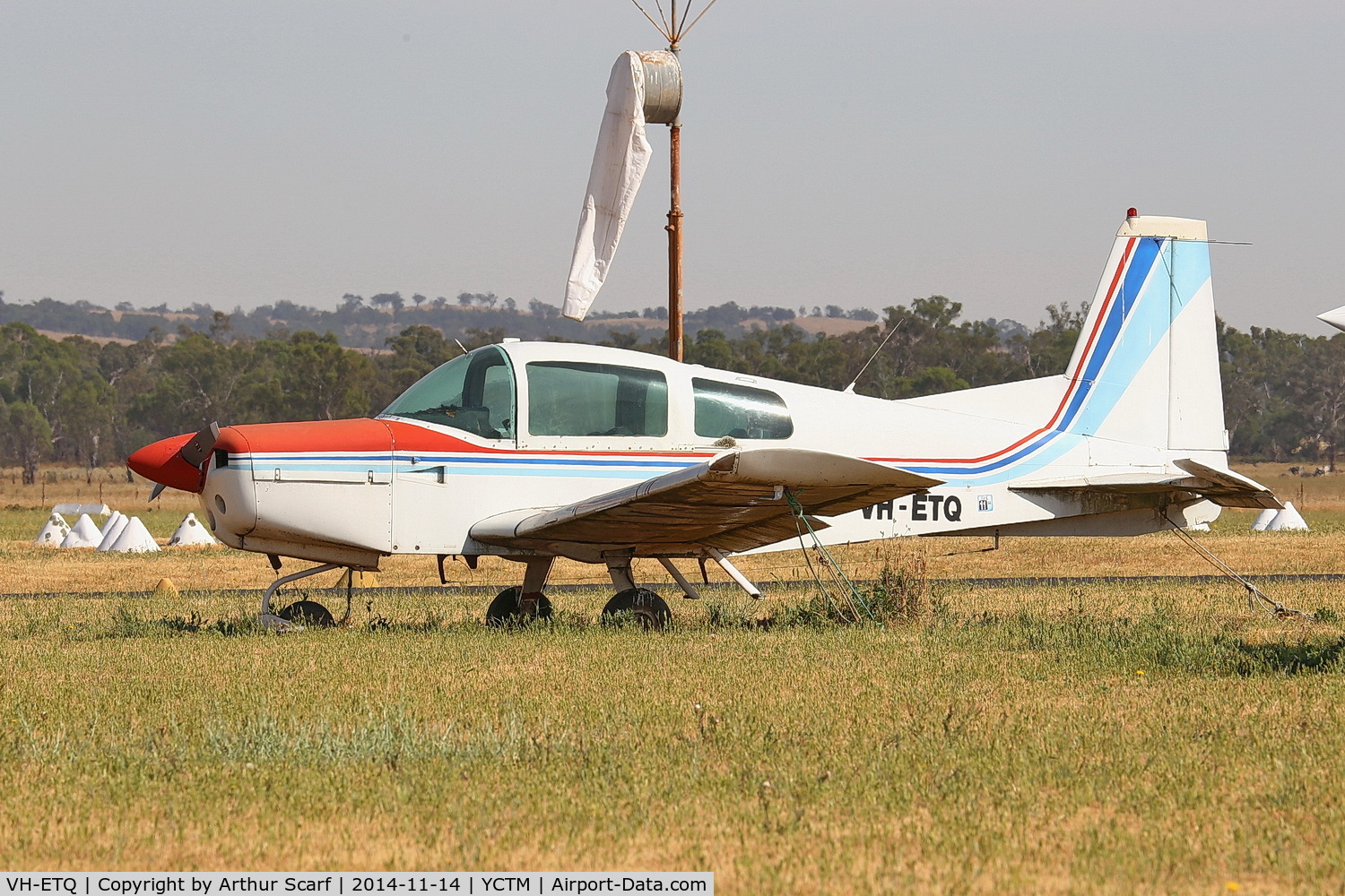 VH-ETQ, 1972 American Aviation AA-5 Traveler C/N AA5-0195, VH-ETQ Cootmundra NSW 2014