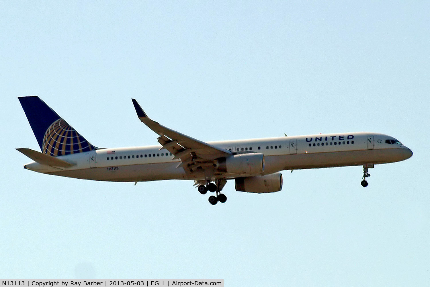 N13113, 1995 Boeing 757-224 C/N 27555, Boeing 757-224 [27555] (United Airlines) Home~G 03/05/2013. On approach 27L.