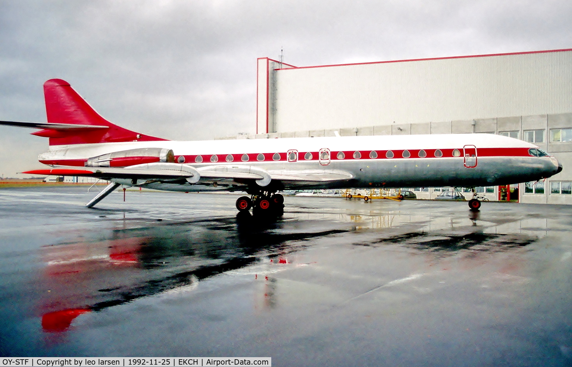 OY-STF, 1969 Sud Aviation SE-210 Caravelle 10B3 Super B C/N 257, Copenhagen 25.11.92 before getting HK-3805X.note the TF on nose door