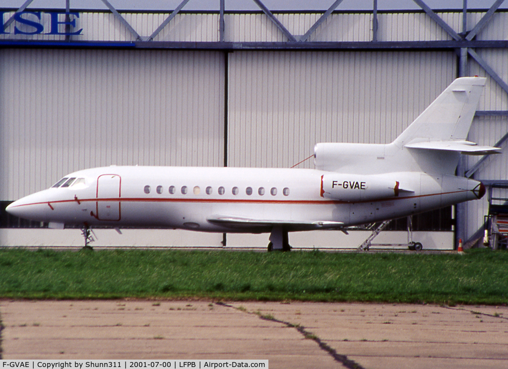F-GVAE, 1990 Dassault Falcon 900 C/N 86, Parked...