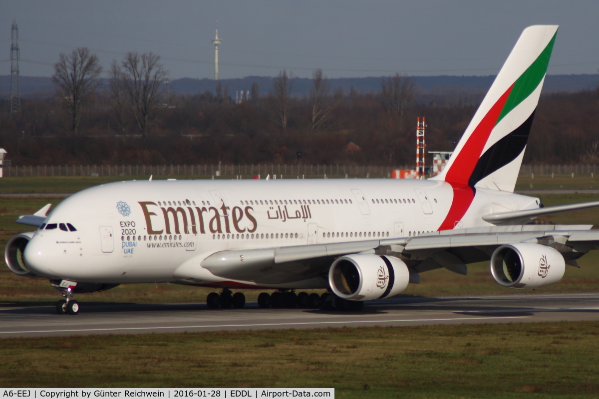 A6-EEJ, 2013 Airbus A380-861 C/N 127, Emirates A 380 arriving in Düsseldorf
