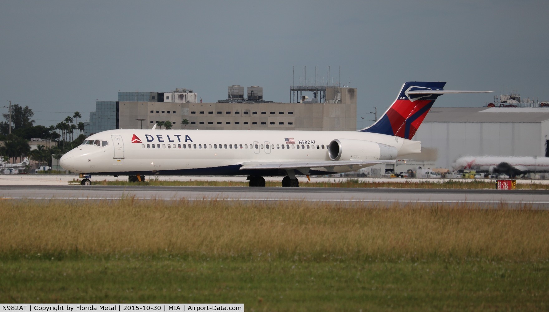 N982AT, 2002 Boeing 717-200 C/N 55041, Delta