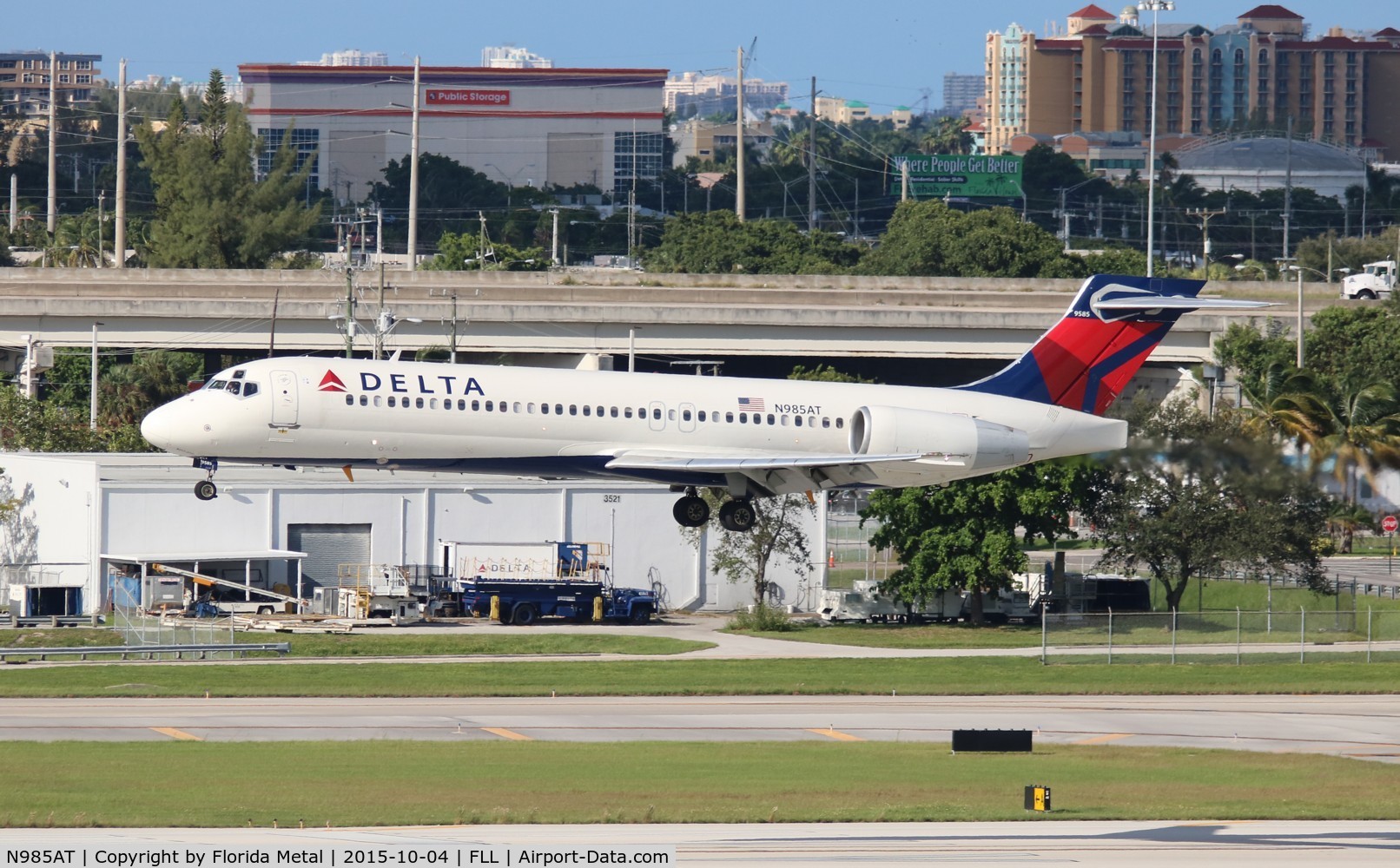 N985AT, 2001 Boeing 717-200 C/N 55090, Delta