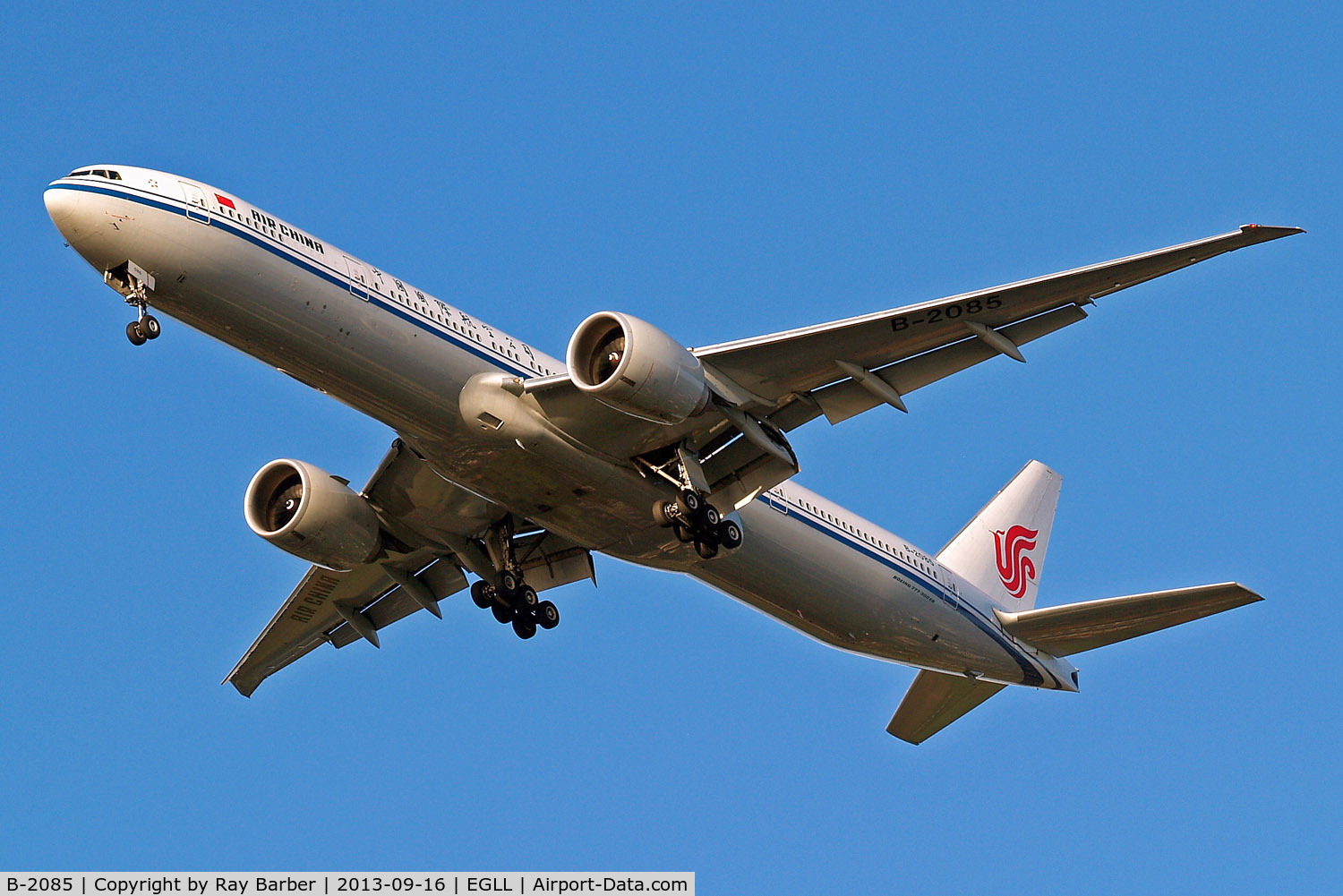 B-2085, 2011 Boeing 777-39L/ER C/N 38666, Boeing 777-39LER [38666] (Air China) Home~G 16/09/2013. On approach 27R.