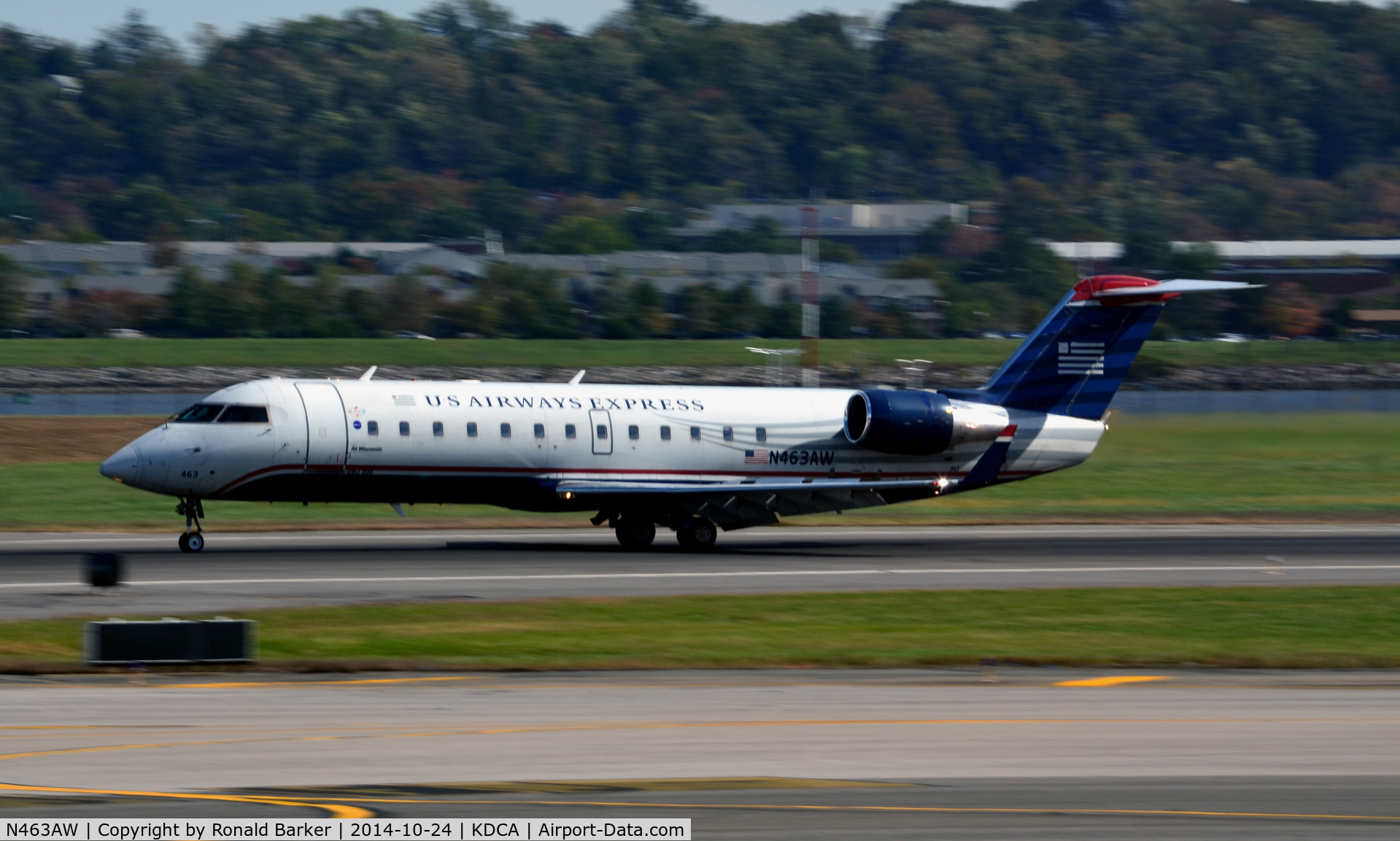 N463AW, 2003 Bombardier CRJ-200LR (CL-600-2B19) C/N 7878, Landing roll National