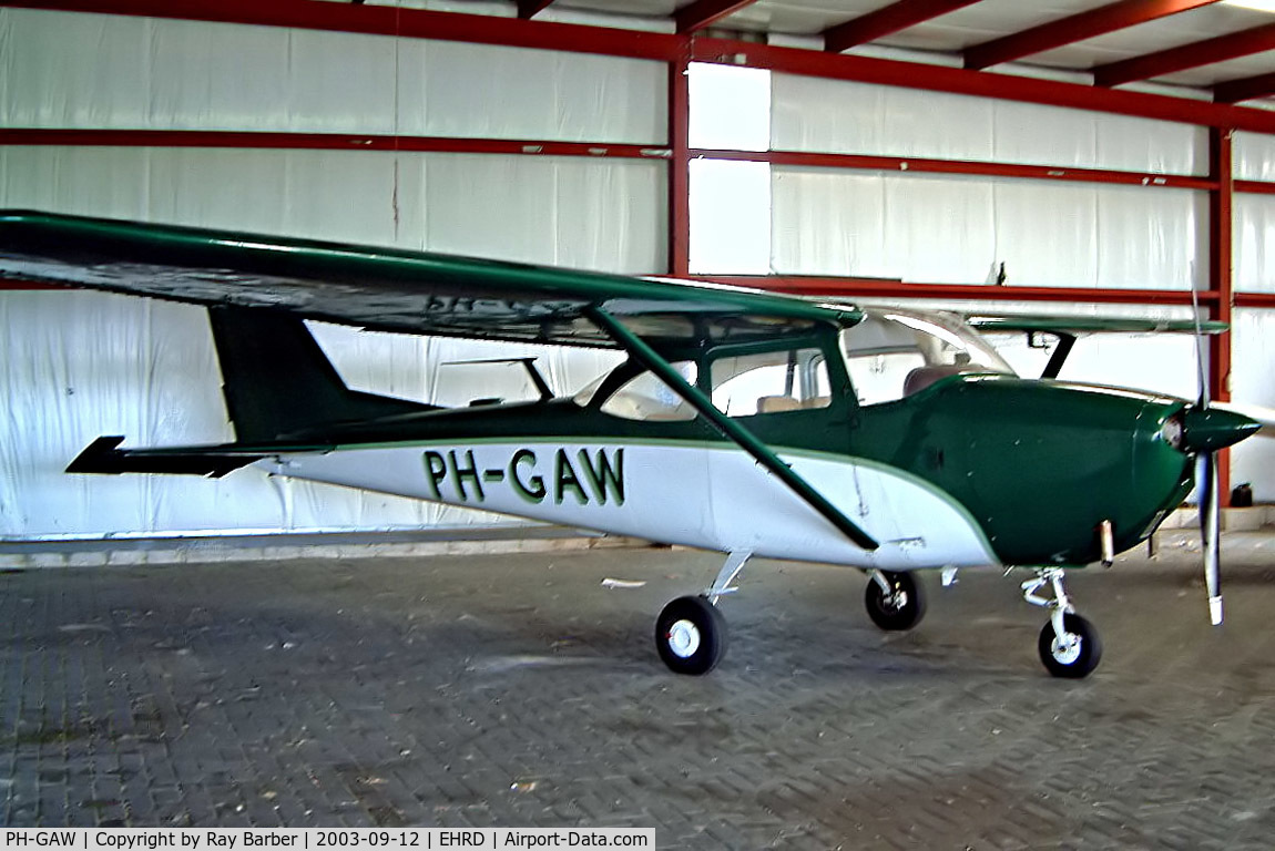 PH-GAW, 1963 Reims F172E Skyhawk C/N 0083, R/Cessna F.172E Skyhawk [0083] Rotterdam~PH 12/09/2003