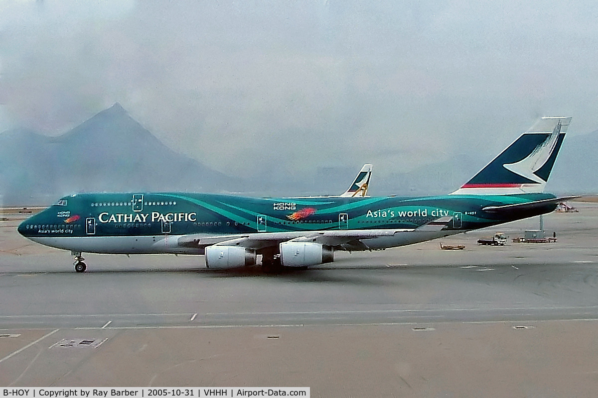 B-HOY, 1991 Boeing 747-467 C/N 25351, Boeing 747-467 [25351] (Cathay Pacific Airways) Hong Kong International~B 31/10/2005