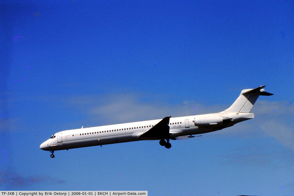 TF-JXB, 1989 McDonnell Douglas MD-82 (DC-9-82) C/N 49909, TF-JXB landing in CPH on rw 22L MAY06
