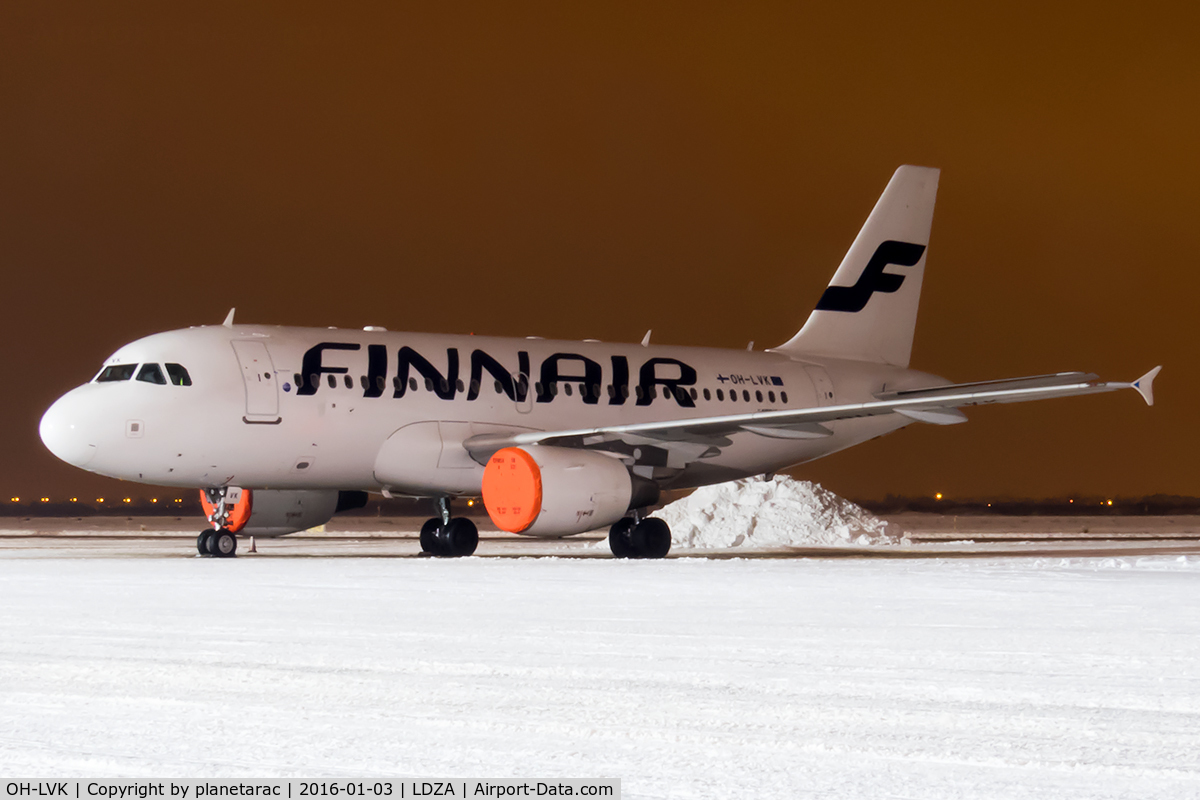OH-LVK, 2004 Airbus A319-112 C/N 2124, Resting in the snow