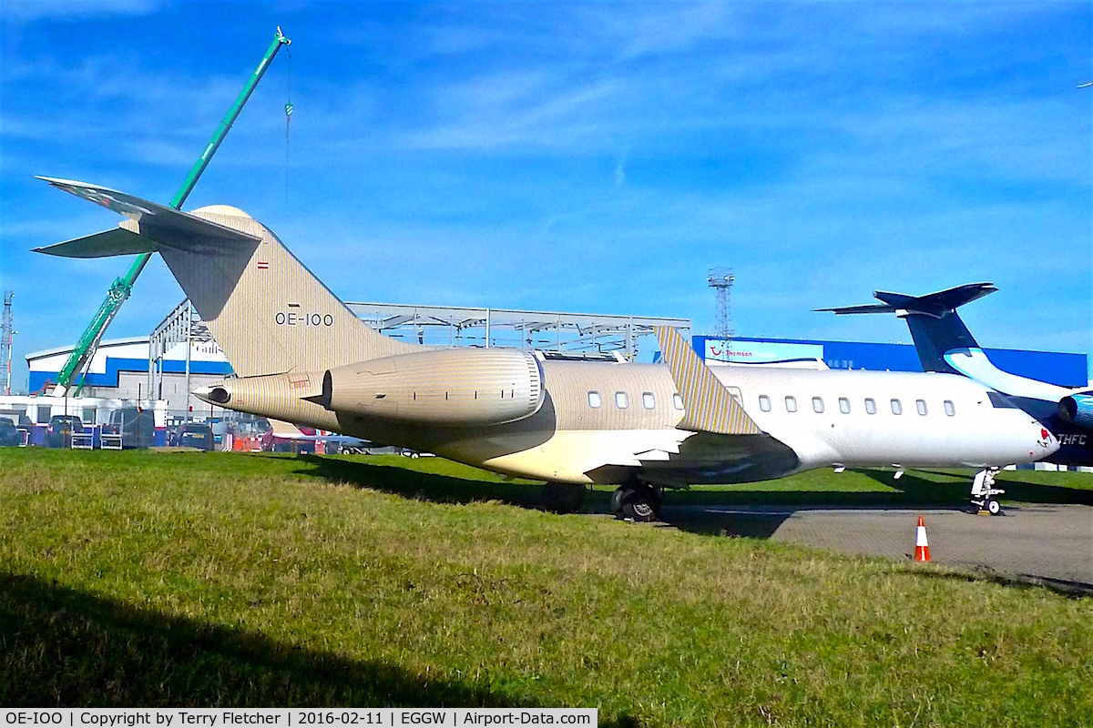 OE-IOO, 2008 Bombardier BD-700-1A10 Global 5000 C/N 9301, 2008 Bombardier BD-700-1A11, c/n: 9301 at Luton