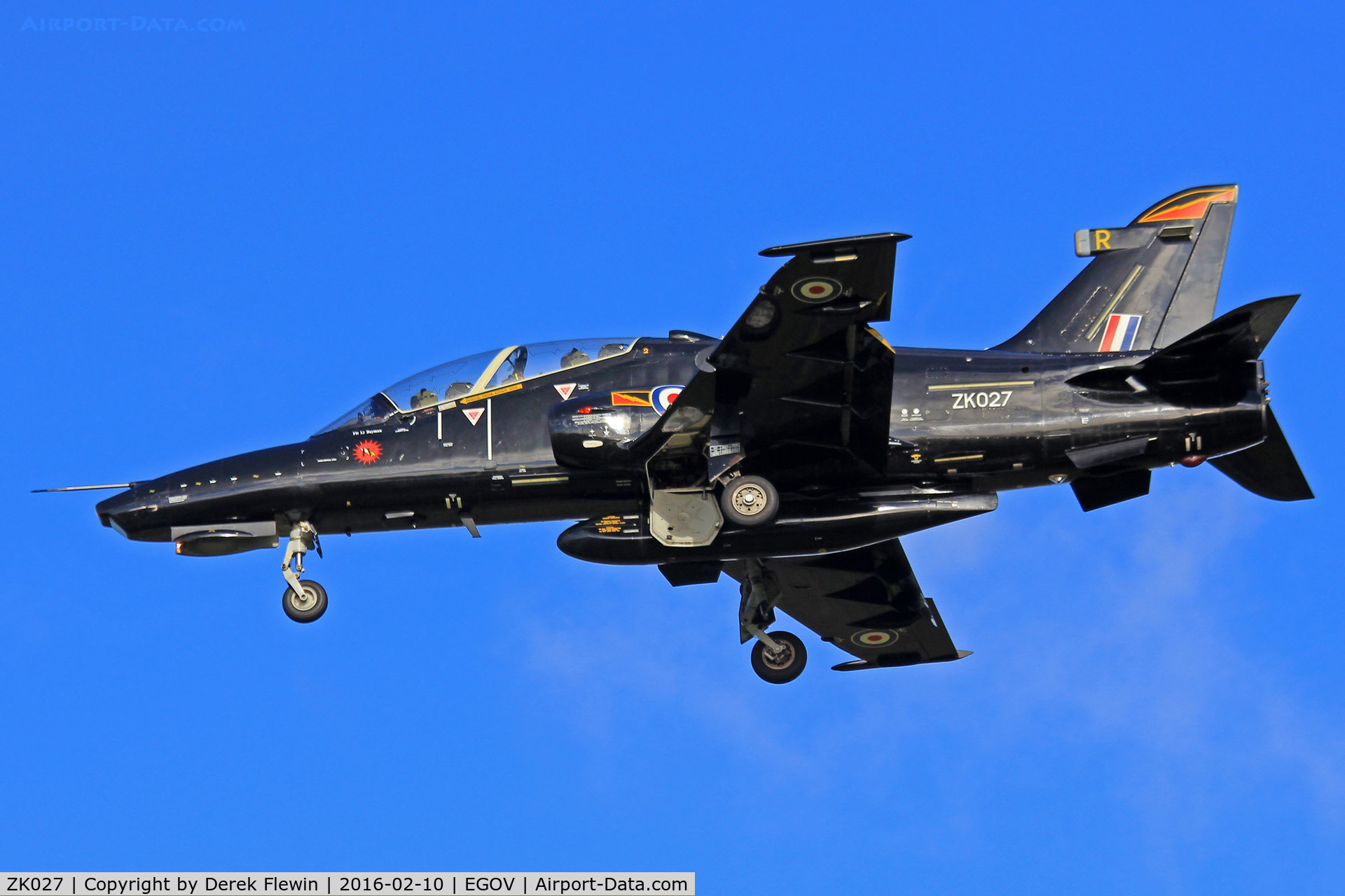 ZK027, 2009 British Aerospace Hawk T2 C/N RT018/1256, Hawk T2, 4(R) Sqn 4FTS RAF Valley based, coded R, go-rounds runway 31.
