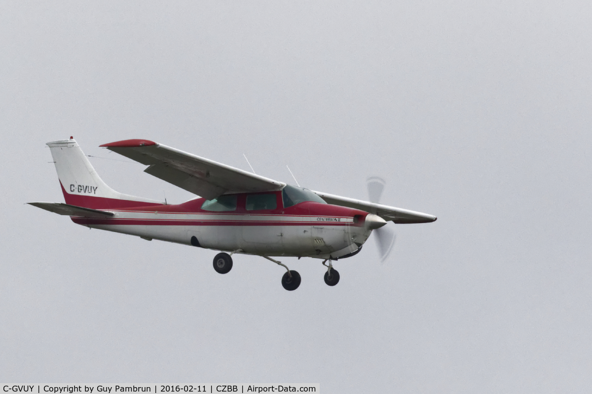 C-GVUY, Cessna 210L Centurion C/N 21061027, Landing
