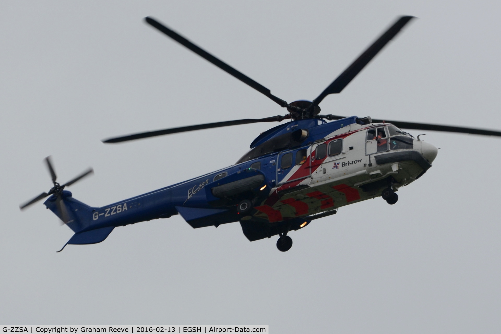 G-ZZSA, 2004 Eurocopter EC-225LP Super Puma Mk2+ C/N 2603, Landing at Norwich.