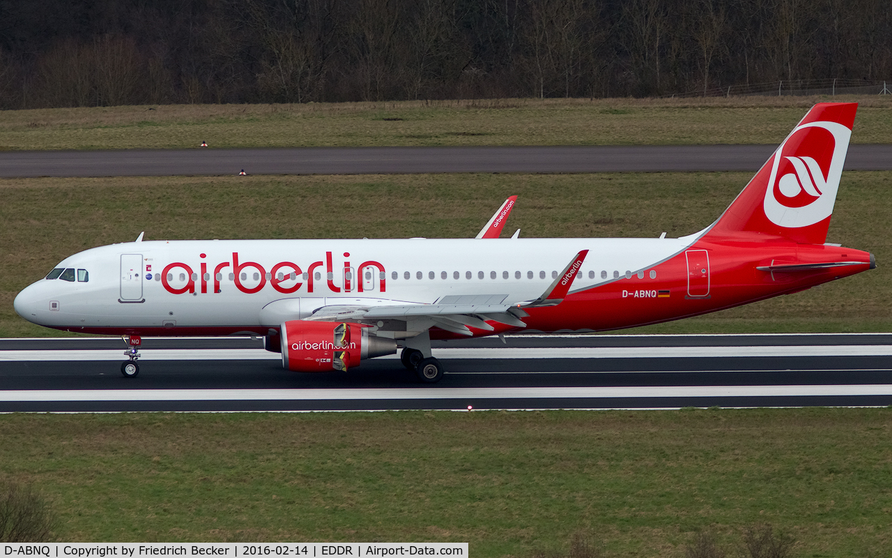 D-ABNQ, 2015 Airbus A320-214 C/N 6877, decelerating after touchdown