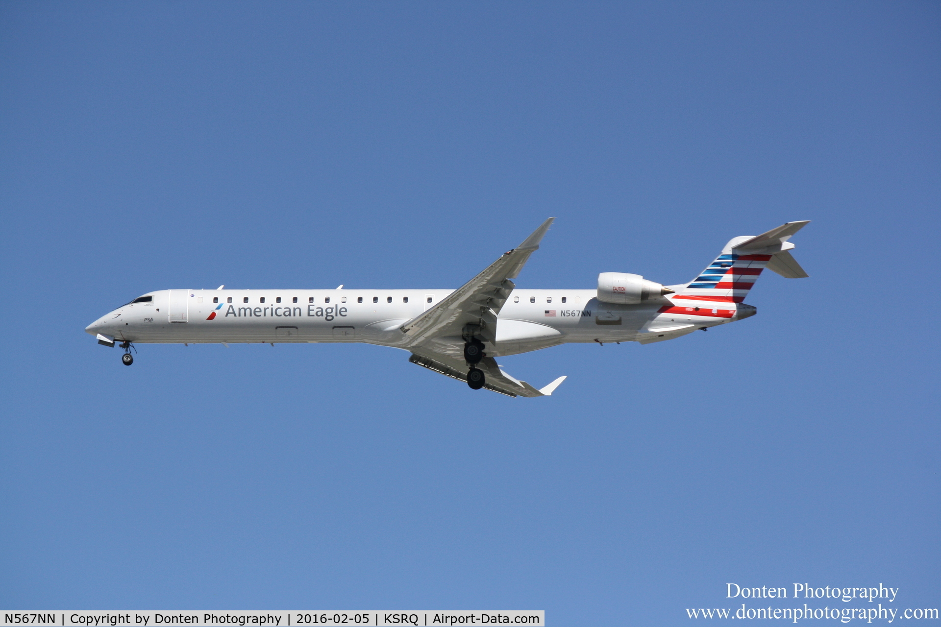 N567NN, 2015 Bombardier CRJ-900 (CL-600-2D24) C/N 15354, American Flight 5403 operated by PSA (N567NN) arrives at Sarasota-Bradenton International Airport following flight from Charlotte-Douglas International Airport