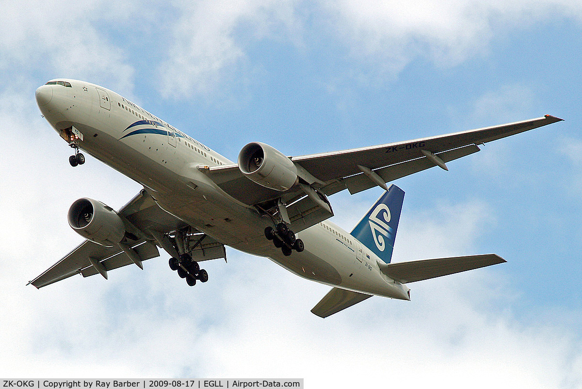 ZK-OKG, 2006 Boeing 777-219 C/N 29403, Boeing 777-219ER [29403] (Air New Zealand) Home~G 17/08/2009. On approach 27R.