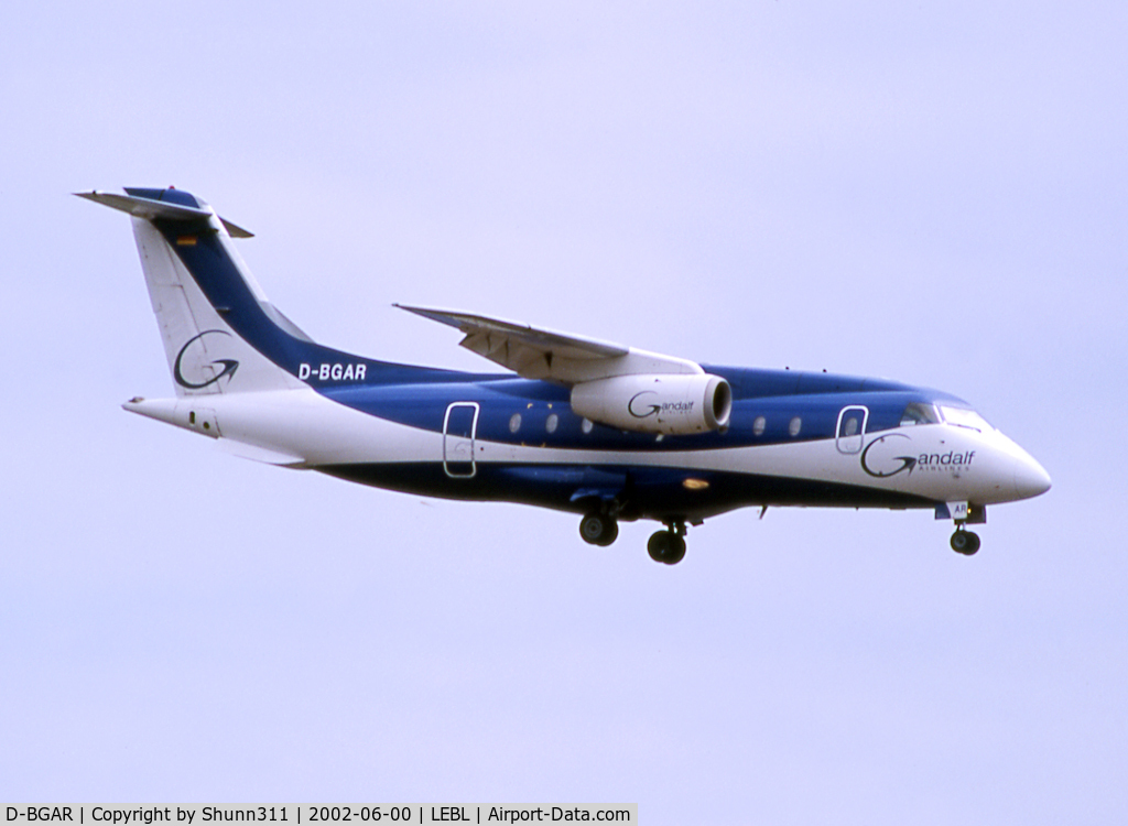 D-BGAR, 2000 Fairchild Dornier 328-300 328JET C/N 3152, Landing rwy 25
