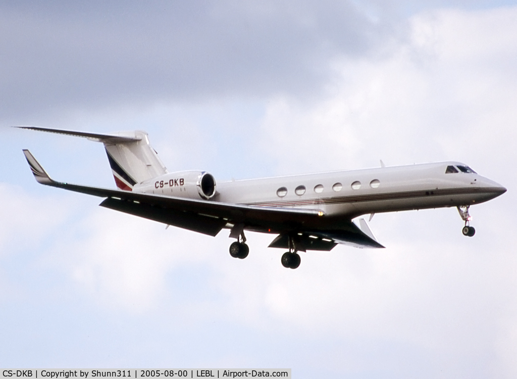CS-DKB, Gulfstream Aerospace V C/N 642, Landing rwy 25