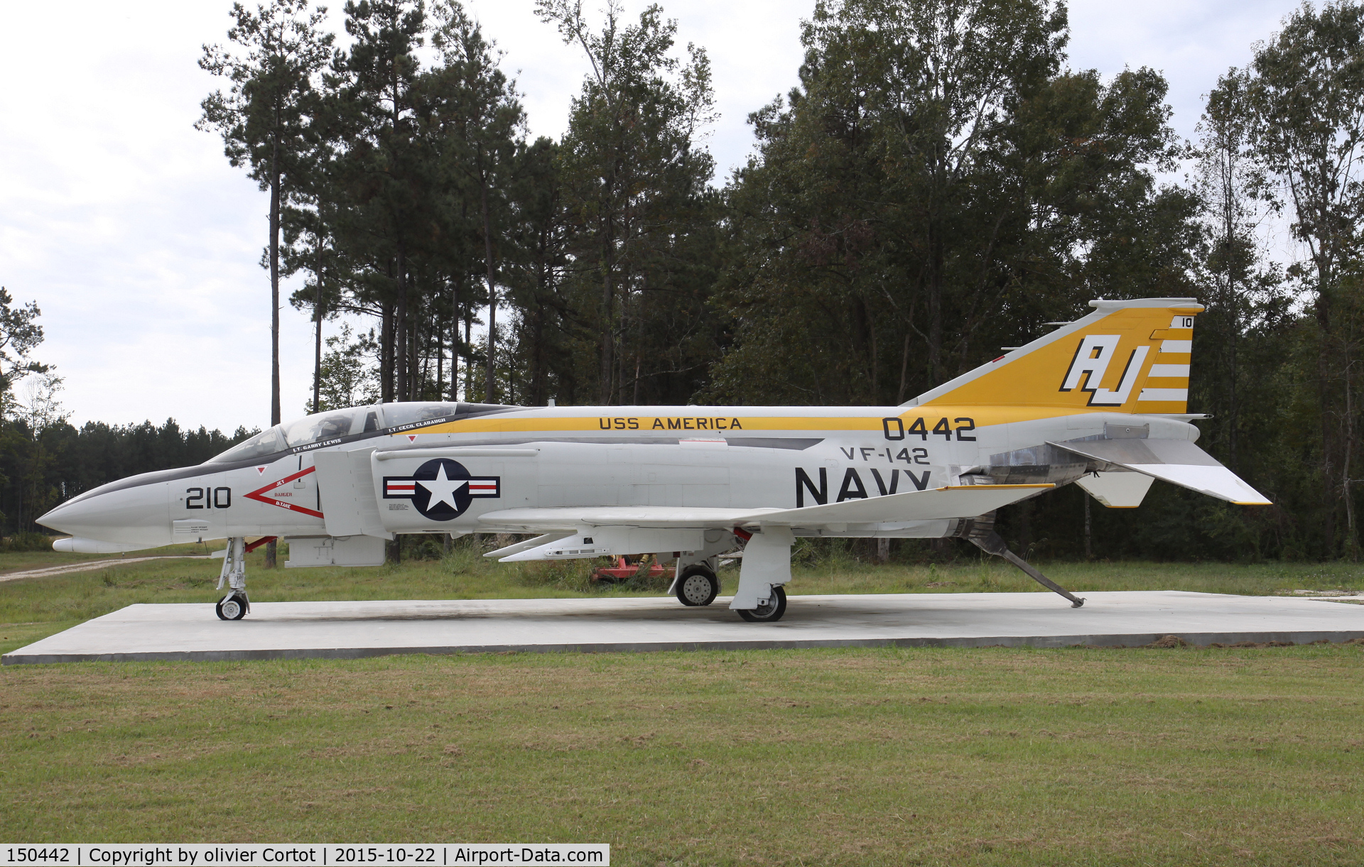 150442, McDonnell F-4N Phantom II C/N 228, other side view