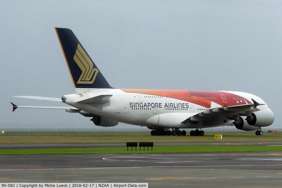 9V-SKI, 2009 Airbus A380-841 C/N 034, At Auckland