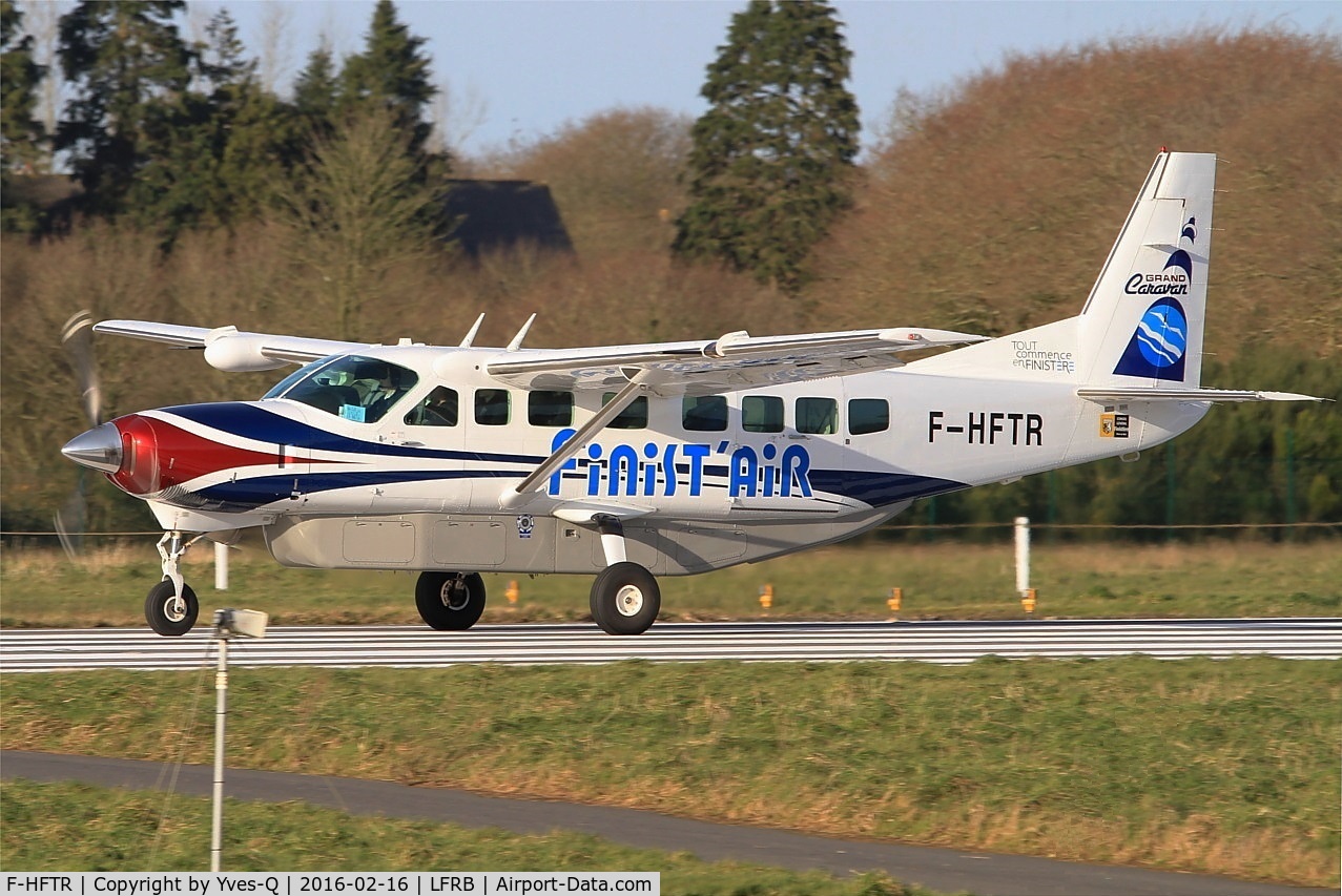 F-HFTR, 2008 Cessna 208B Grand Caravan C/N 208B-2041, Cessna 208B Grand Caravan, Take off run rwy 25L, Brest-Bretagne airport (LFRB-BES)