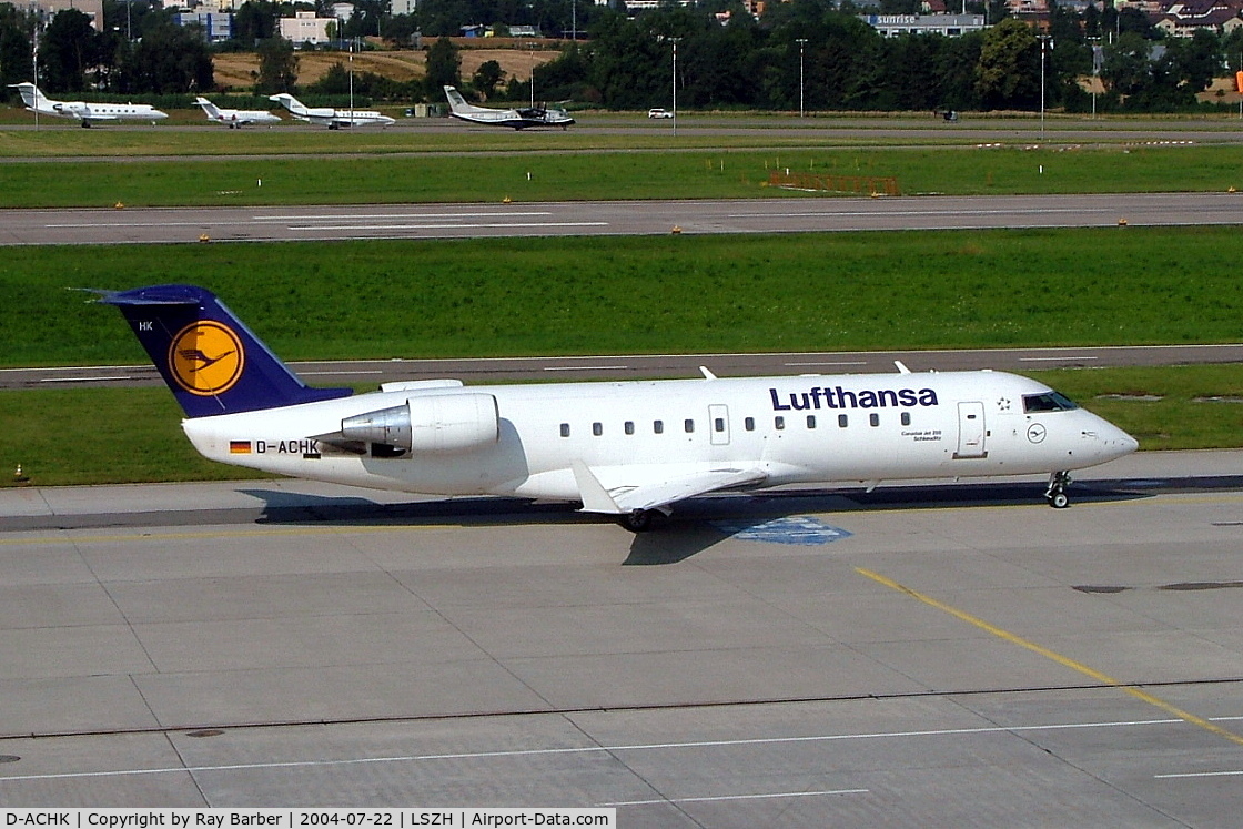 D-ACHK, 2000 Canadair CRJ-200LR (CL-600-2B19) C/N 7499, Canadair CRJ-200LR [7499] (Lufthansa Regional) Zurich~HB 22/07/2004
