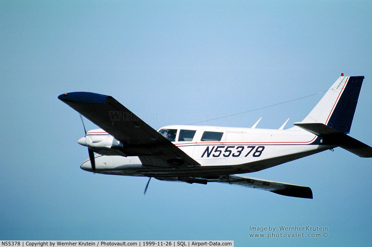 N55378, 1973 Piper PA-34-200 C/N 34-7350207, N55378 taking off
