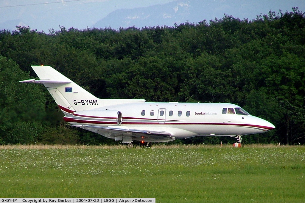 G-BYHM, 1993 British Aerospace BAe.125 Series 800B C/N 258233, Hawker-Siddeley 125/800B [258233] (Bookajet.com) Geneva-International~HB 23/07/2004