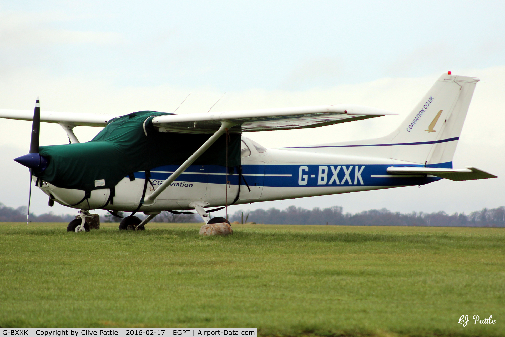 G-BXXK, 1979 Reims F172N Skyhawk C/N 1806, Parked up at Perth EGPT