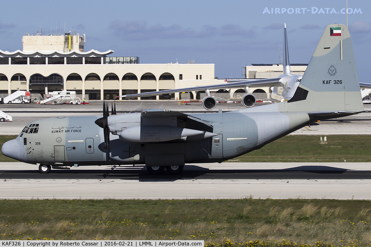 KAF326, Lockheed Martin KC-130J Hercules Hercules C/N 382-5746, Runway 31