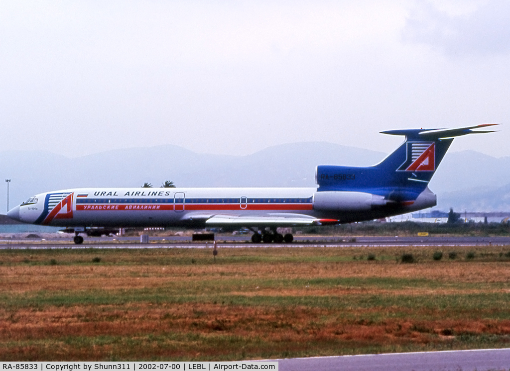 RA-85833, 1996 Tupolev Tu-154M C/N 96A1020, Ready for take off rwy 20
