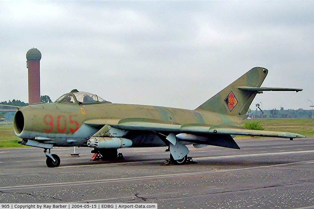 905, 1957 PZL-Mielec Lim-5 (MiG-17F) C/N 1C0820, Mikoyan-Gurevich Lim-5 [1C-08-20] (Ex East German Air Force) Berlin-Gatow~D 15/05/2004