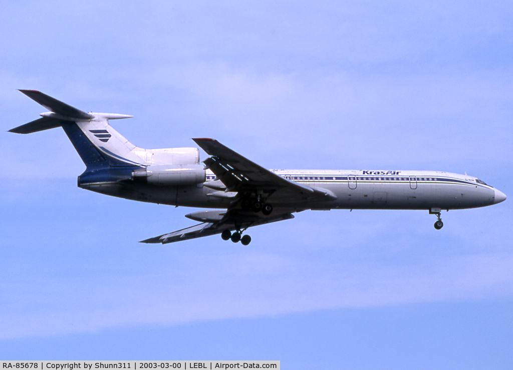 RA-85678, 1990 Tupolev Tu-154M C/N 90A841, Landing rwy 25