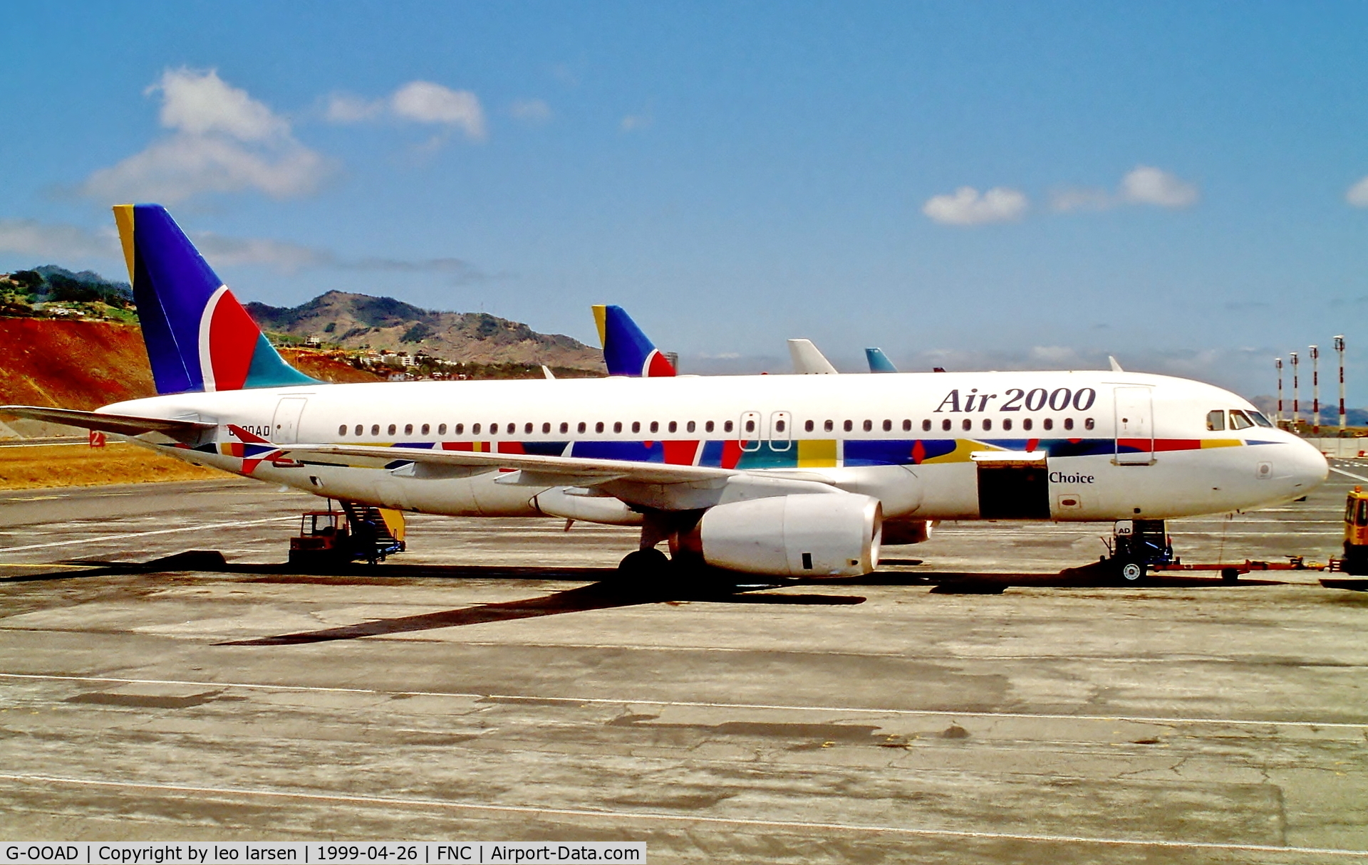 G-OOAD, 1992 Airbus A320-231 C/N 336, FNC Funchal 26.4.99