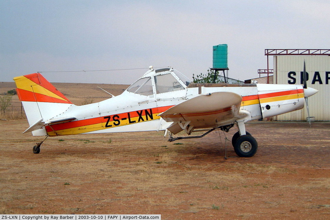 ZS-LXN, Piper PA-36-300 Pawnee Brave C/N 367760093, Piper PA-36-375 Pawnee Brave [36-7760093] Parys~ZS 10/10/2003