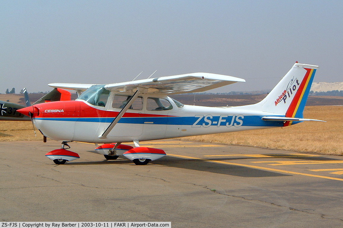 ZS-FJS, Cessna 172K Skyhawk C/N 17257164, Cessna 172K Skyhawk [172-57164] Krugersdorp~ZS 11/10/2003
