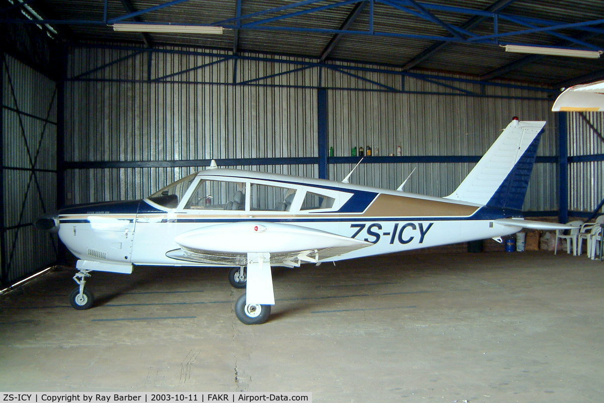 ZS-ICY, 1969 Piper PA-28R-200 Cherokee Arrow C/N 28R-35209, Piper PA-28R-200 Cherokee Arrow [28R-35209] Krugersdorp~ZS 11/10/2003