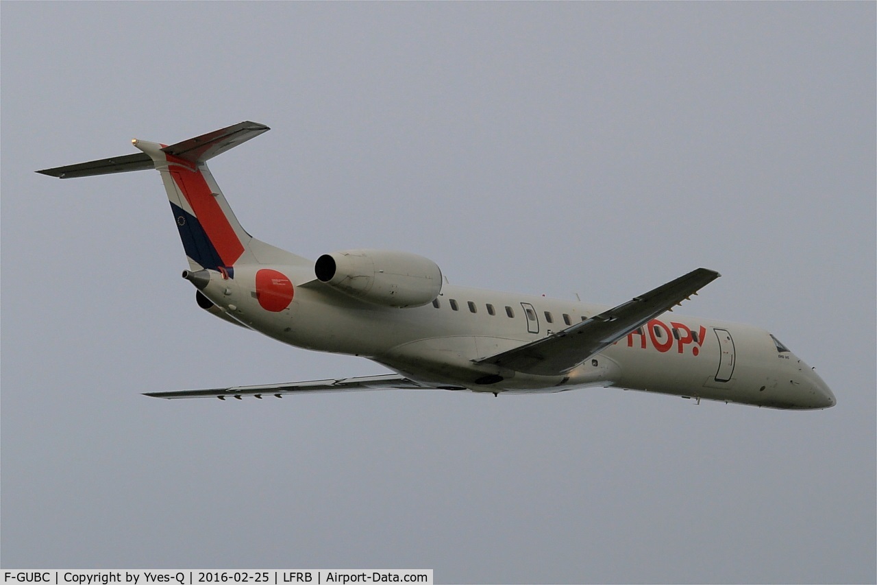 F-GUBC, 2002 Embraer ERJ-145LR (EMB-145LR) C/N 145556, Embraer EMB-145MP, Take off rwy 07R, Brest-Bretagne Airport (LFRB-BES)