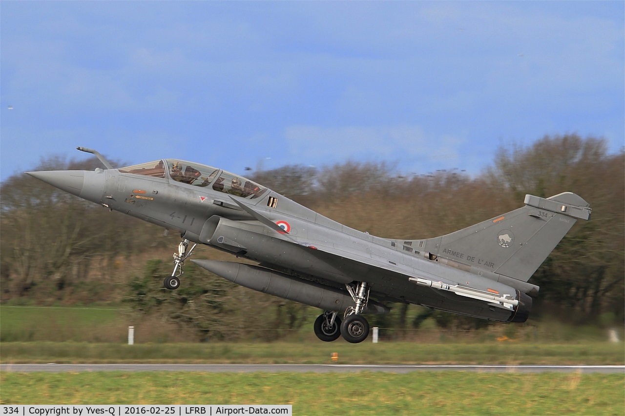 334, Dassault Rafale B C/N 334, Dassault Rafale B (4-11), On final for touch and go rwy 25L, Brest-Bretagne airport (LFRB-BES)