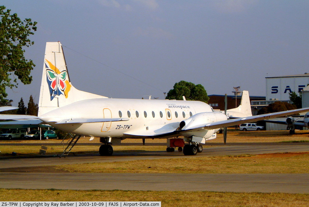 ZS-TPW, 1981 British Aerospace 748 Srs.2B/378 C/N 1784, Avro 748 Srs.2B/378 [1784] (Executive Aerospace) Johannesburg Int~ZS 09/10/2003